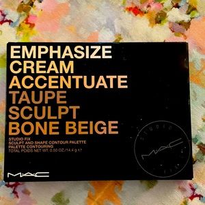 Mac Studio Fix Contour Pallette Light/Med